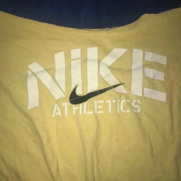 🌟Nike Cropped Tshirt🌟 - Picture 2 of 3